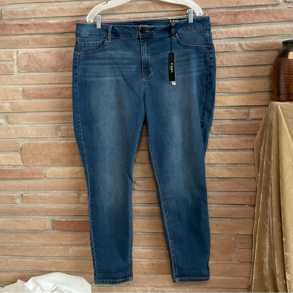 NWT D. Jeans New Length Skinny Plus Modern Fit Stretch Jeans Size 20W